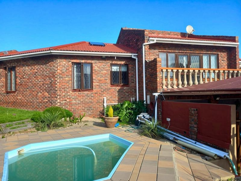 4 Bedroom Property for Sale in Heiderand Western Cape